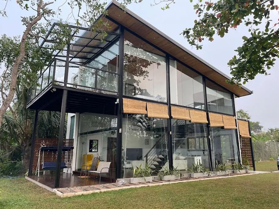 The Lakes Edge Residence Panadura 0*,  Sri Lanka