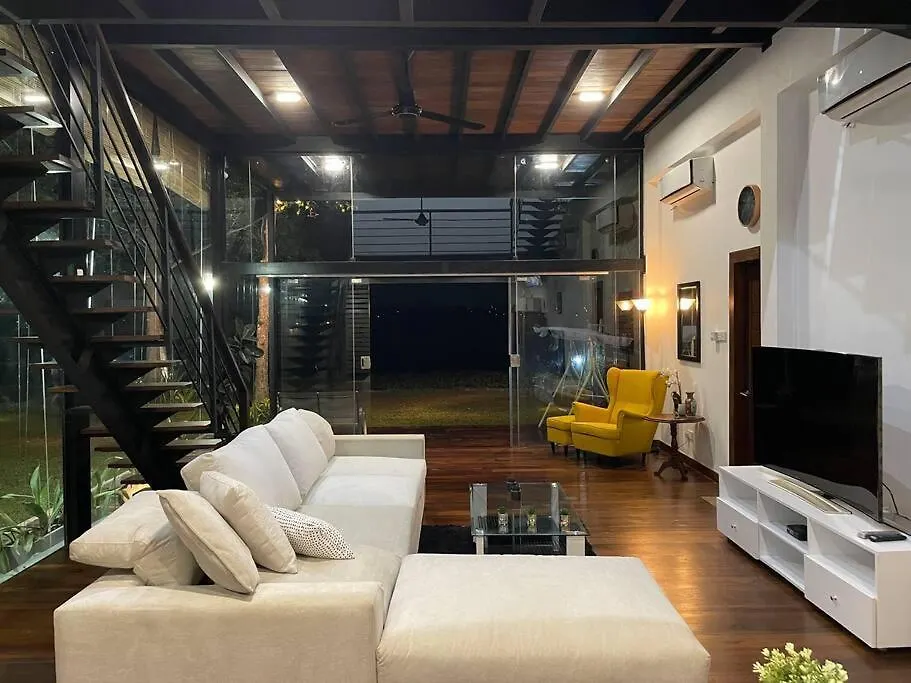 The Lakes Edge Residence Panadura 0*,